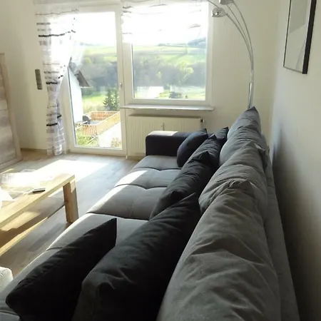 Haus Am Sonnenberg 아파트 우멘