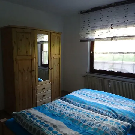 Haus Am Sonnenberg アパート ウルメン