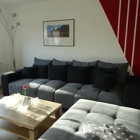 アパート Haus Am Sonnenberg ウルメン